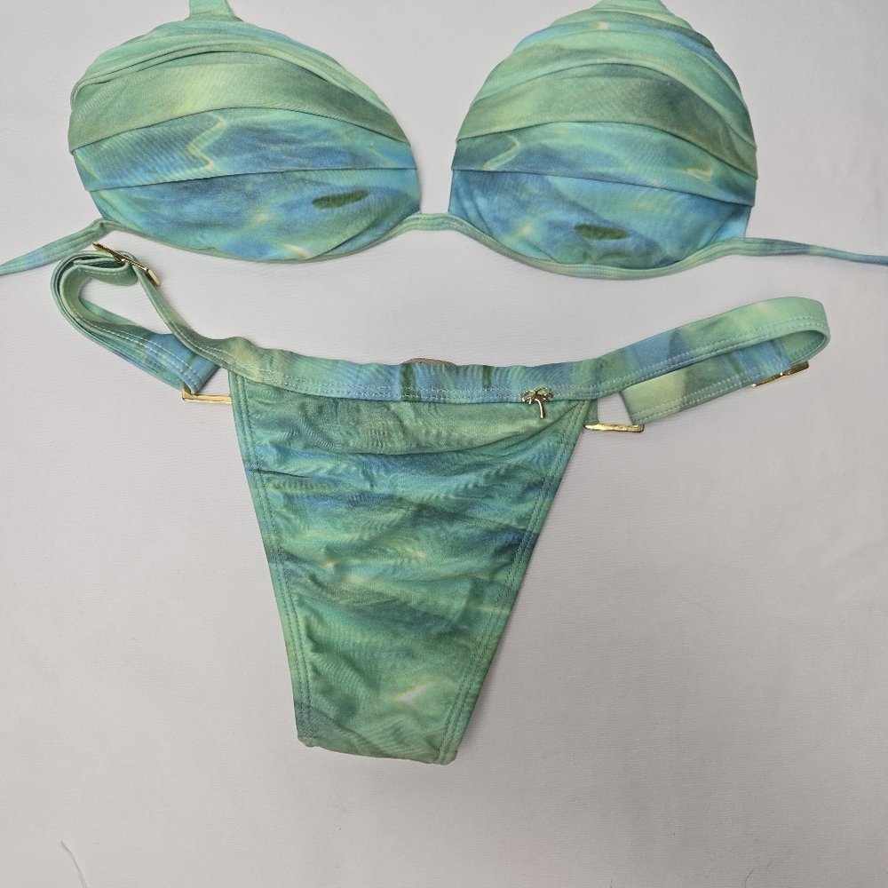 Agua De Coco Bikini - Picture 3 of 7